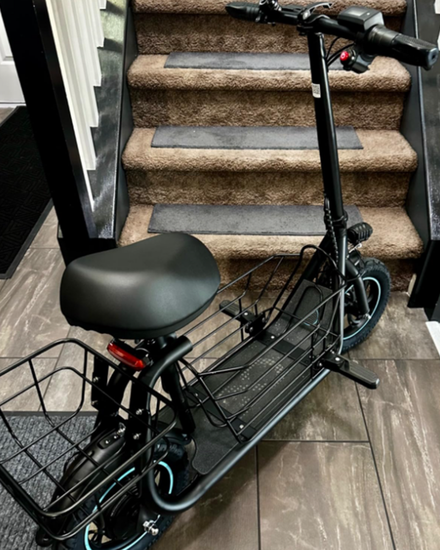 Everyfun C1S 550W Electric Scooter with Removeable Front And Back Basket